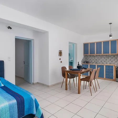 Stefania's Cycladic I Apartment *