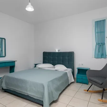 Stefania's Cycladic I Apartment